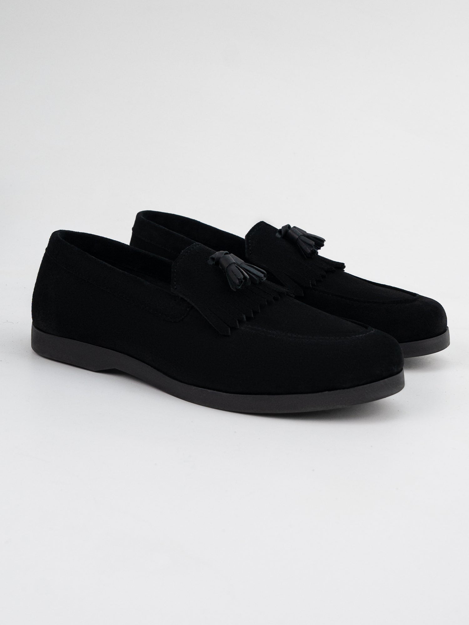 Noir Tassel Loafer