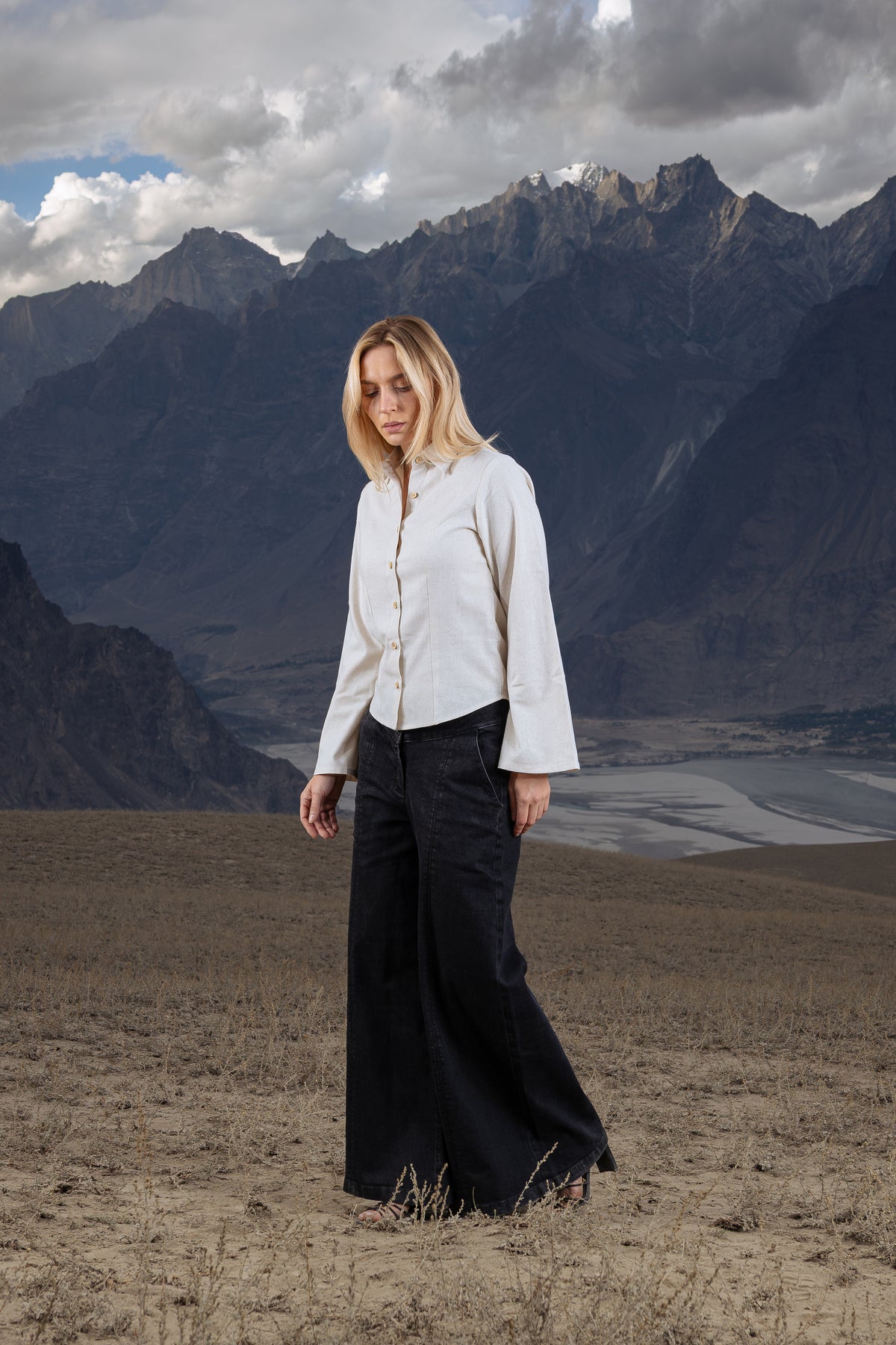 Birch Linen Buttondown