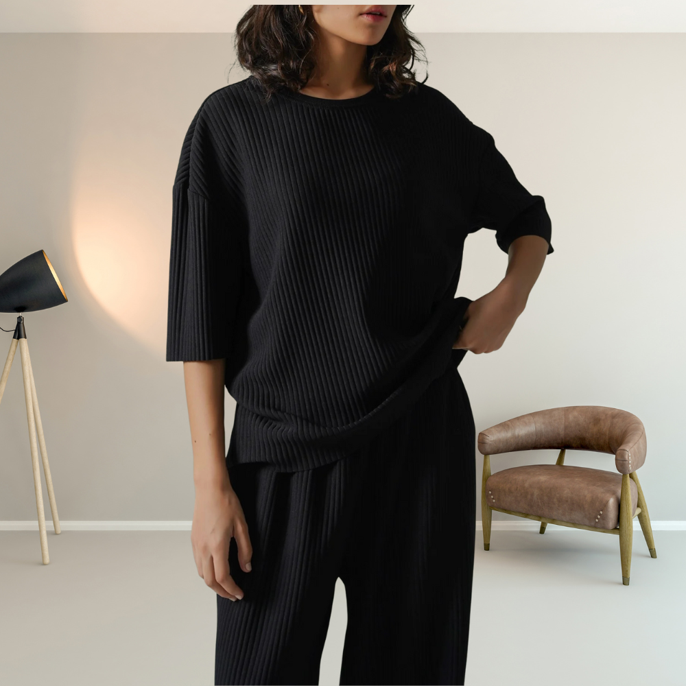 Linea Tee