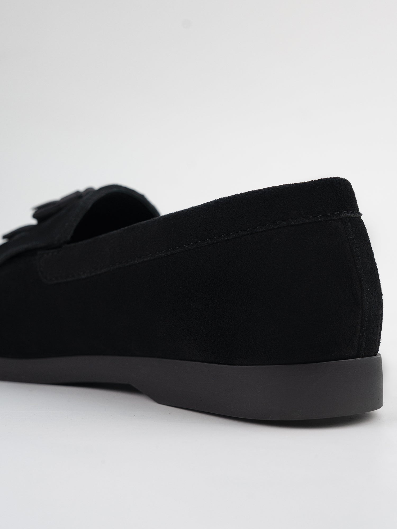 Noir Tassel Loafer