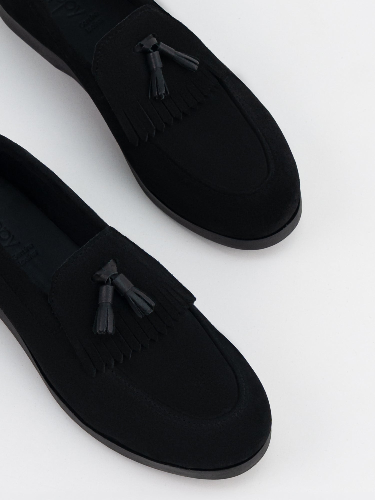 Noir Tassel Loafer